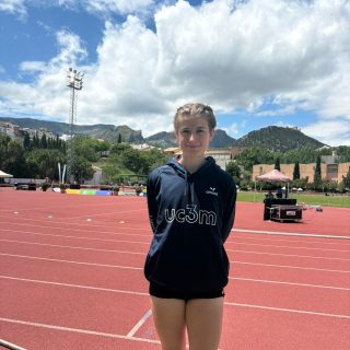 🔝🎉 Notable actuación de la atleta del C.A.J.Blume, Eva Marqués Nicolás, en el Campeonato de España Universitario 🔝🎉

Jaén, 09 de mayo de 2026

La atleta del C.A.J.Blume, Eva Marqués Nicolás, tuvo una notable actuación en el Campeonato de España Universitario 🇪🇸 celebrado del 09 al 10 de mayo en Jaén. 

Representando a la Universidad Carlos III de Madrid 📒👩‍🏫Eva logró el tercer puesto de la semifinal 3 de los 400 m.l. con un tiempo de 57.35 que le supo a poco, pero estamos seguro que en los próximos meses logrará una gran marca 🔥💥demostrando la gran calidad que atesora. 

Resultados:
400 m.l. femenino
Semifinal 3/3
🏃‍♀️3ª Eva Marqués Nicolás 57.35