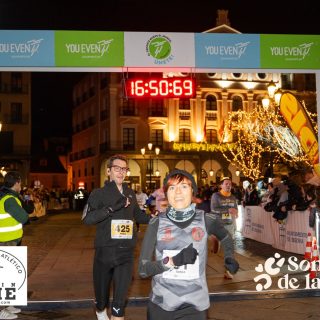 🥇🔥 ¡ORO EN SALAMANCA! 🔥🥇

El pasado sábado 21 de febrero se celebró el Campeonato Autonómico de Pruebas de Anillo en Salamanca, una cita clave del calendario autonómico 🏟️✨

Hasta allí se desplazó Sonia de la Calle, compitiendo en la exigente prueba de 3000 metros lisos 🏃‍♀️💨

💪 Con una gran carrera, logró parar el crono en 11’32’’, proclamándose CAMPEONA AUTONÓMICA y subiendo a lo más alto del podio 🥇👏

Un resultado que refleja su esfuerzo, constancia y gran estado de forma 🔝🔥

🎉 ¡Enhorabuena, campeona! Orgullo de club 💙

#Atletismo #CampeonatoAutonómico #Salamanca #3000ml #MedallaDeOro 🥇✨