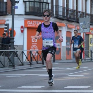 🏃‍♂️💨 Gran actuación del atleta del C.A.J.Blume, Mario López Sacristán, en la Madrid Vintage Run by Total Energies
📍 📅 Madrid, 31 de mayo de 2026
El atleta del C.A.J. Blume, Mario López Sacristán, ha realizado una gran actuación en en los 10 kilómetros de la “Madrid Vintage Run By Total Energies” celebrada el 31 de mayo logrando un tiempo de 33:07.
¡Enhorabuena, Mario!