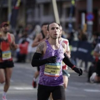 🏃‍♂️🍈 ¡Gran actuación en La Melonera! 🍈🏃‍♂️

El pasado domingo 6 de septiembre, nuestro atleta Juan Carlos Villagrán se desplazó hasta Madrid para disputar la carrera “La Melonera”. 💪🔥

👏 Juan Carlos completó una magnífica carrera, finalizando en:

🥉 3.º Veteranos B
🏅 19.º de la clasificación general
⏱️ 17’33’’ ¡Un tiempazo! 🚀

💙💪 ¡Enhorabuena, Juan Carlos! A seguir sumando kilómetros, experiencias y grandes resultados. ¡Vamos! 🏃‍♂️🔥

#CAJBlume #ClubAtléticoJoaquínBlume #LaMelonera #Madrid #Atletismo #CarrerasPopulares #Running #Veteranos #Equipo #SeguimosSumando #Kilómetros #Enhorabuena