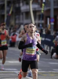 🏃‍♂️🔥🏅 ¡GRAN ACTUACIÓN DE JUAN CARLOS VILLAGRÁN MUÑOZ EN EL MEDIO MARATÓN DE VALENCIA! 🏅🔥🏃‍♂️

📅 El pasado 25 de octubre de 2026 se celebró el 🏃‍♀️ 35º Medio Maratón Valencia Trinidad Alfonso Zurich 2026, una de las grandes citas del calendario nacional de atletismo. 🇪🇸🌟

💙💛 Nuestro atleta del C.A.J. Blume, JUAN CARLOS VILLAGRÁN MUÑOZ, estuvo presente en esta prestigiosa prueba, completando los 21,097 kilómetros con una actuación brillante. 💪🔥

⏱️ ¡CRONO FINAL: 1️⃣ HORA, 2️⃣1️⃣ MINUTOS Y 2️⃣1️⃣ SEGUNDOS! 🚀👏

🏆 Un resultado magnífico que refleja el esfuerzo, la constancia y el trabajo diario de nuestros atletas. 💯💥 ¡Seguimos sumando kilómetros, superando retos y persiguiendo nuevos objetivos! 🏃‍♂️💨

🙌 ¡ENHORABUENA, JUAN CARLOS! 🎉🎊 Desde el C.A.J. Blume te felicitamos por esta gran actuación y te animamos a seguir cosechando éxitos. 💙💛

🔥 ¡A seguir entrenando, disfrutando y llevando nuestros colores a lo más alto! 🚀🏅

💙💛 ¡ORGULLO C.A.J. BLUME! 💛💙

#CAJBlume 💙💛 #MedioMaratónValencia 🏃‍♂️ #Valencia2026 🏅 #JuanCarlosVillagrán 💪 #Atletismo ❤️‍🔥 #Running 🏃‍♀️ #OrgulloDeportivo 🏆 #SeguimosSumando 🔥 #PasiónPorElAtletismo 💯