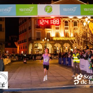 🏃‍♂️ Gran actuación de Gonzalo Hernández en el Regional de Cross 🏆

El pasado domingo 11 de enero, la ciudad de Valladolid acogió el Campeonato Regional de Cross, donde nuestro atleta Gonzalo Hernández brilló con luz propia en la categoría Sub 20.

Gonzalo logró una magnífica 6ª posición en la clasificación general, parando el crono en 18’48’’, un resultado que confirma el gran estado de forma en el que se encuentra y lo sitúa entre la élite de Castilla y León de su categoría.

👏 Enhorabuena por esta excelente carrera. Ahora, el atleta ya pone el foco en su próximo objetivo: la temporada de pista cubierta, donde seguro seguirá dando grandes alegrías.

💪🔥 ¡Seguimos!

Patrocinadores:
@ayuntamientosegovia 
@imdsegovia 
@diputaciondesegovia 

#Cross #Atletismo #Sub20 #OrgulloDeportivo #PistaCubierta #CastillayLeón #Valladolid