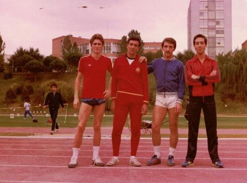 1978-Jose-Juan-Jose-Maria-y-Francisco-Guerra.-En-las-pistas-de-Inef-en-Madrid